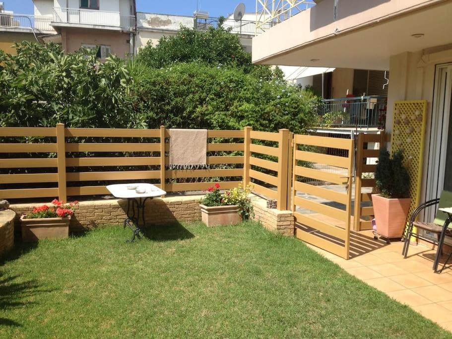 カラマタ Ησυχες Διακοπεςヴィラ エクステリア 写真